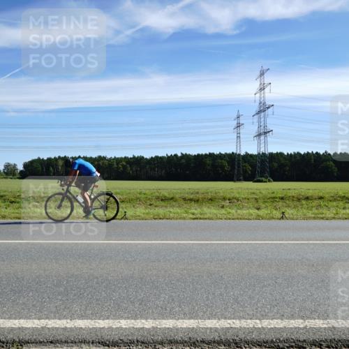 07.09.2025 - 19. Norderstedt Triathlon Michael Burmester http://msf.ph/oto/8834809 07.09.2025 11:59:24 Radfahren 1350 meine-sportfotos.de