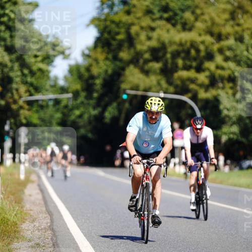 07.09.2025 - 19. Norderstedt Triathlon Michael Burmester http://msf.ph/oto/8834812 07.09.2025 12:26:02 Radfahren 754, 762 meine-sportfotos.de