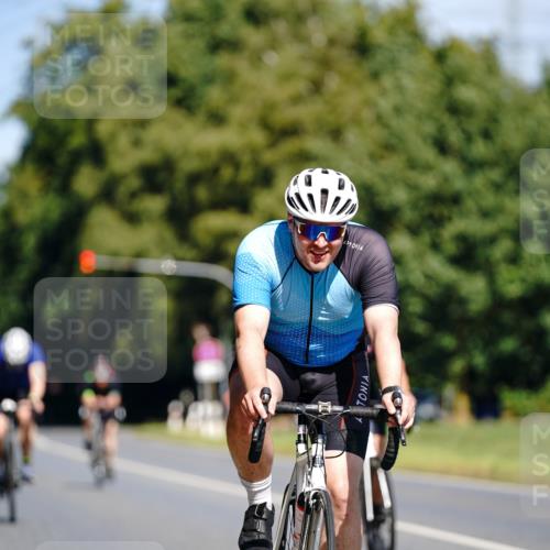 07.09.2025 - 19. Norderstedt Triathlon Michael Burmester http://msf.ph/oto/8834894 07.09.2025 12:26:43 Radfahren 712, 1235 meine-sportfotos.de