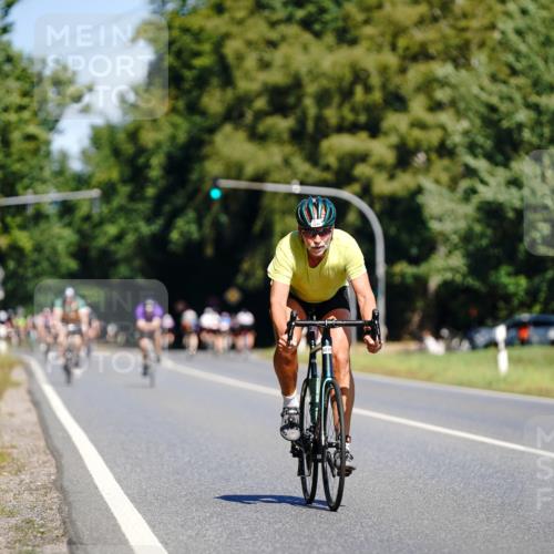 07.09.2025 - 19. Norderstedt Triathlon Michael Burmester http://msf.ph/oto/8834965 07.09.2025 12:27:34 Radfahren 1247 meine-sportfotos.de