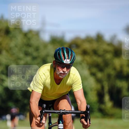 07.09.2025 - 19. Norderstedt Triathlon Michael Burmester http://msf.ph/oto/8834969 07.09.2025 12:27:36 Radfahren 1247 meine-sportfotos.de