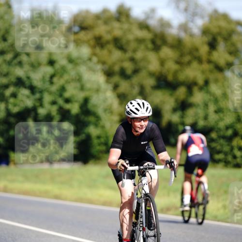 07.09.2025 - 19. Norderstedt Triathlon Michael Burmester http://msf.ph/oto/8834985 07.09.2025 12:27:44 Radfahren 157, 1269, 1283 meine-sportfotos.de