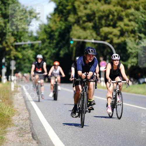 07.09.2025 - 19. Norderstedt Triathlon Michael Burmester http://msf.ph/oto/8835044 07.09.2025 12:28:07 Radfahren 171, 728, 732, 735 meine-sportfotos.de