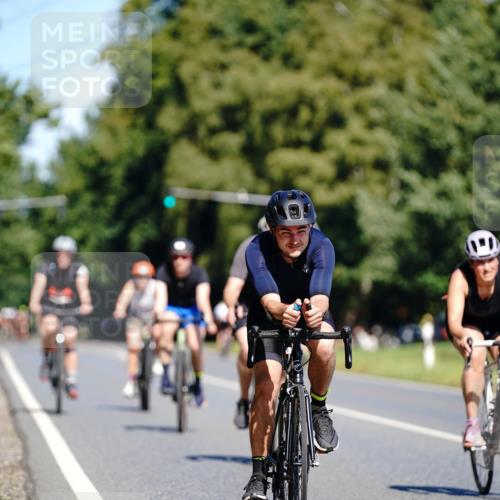 07.09.2025 - 19. Norderstedt Triathlon Michael Burmester http://msf.ph/oto/8835045 07.09.2025 12:28:07 Radfahren 171, 728, 732, 735 meine-sportfotos.de