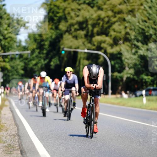07.09.2025 - 19. Norderstedt Triathlon Michael Burmester http://msf.ph/oto/8835078 07.09.2025 12:28:27 Radfahren 212 meine-sportfotos.de