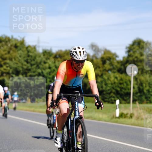 07.09.2025 - 19. Norderstedt Triathlon Michael Burmester http://msf.ph/oto/8835090 07.09.2025 12:28:32 Radfahren 210, 212, 262, 696, 780, 858, 1214, 1329 meine-sportfotos.de