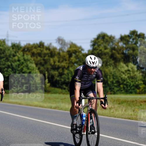 07.09.2025 - 19. Norderstedt Triathlon Michael Burmester http://msf.ph/oto/8835094 07.09.2025 12:28:32 Radfahren 210, 212, 262, 696, 780, 858, 1214, 1329 meine-sportfotos.de
