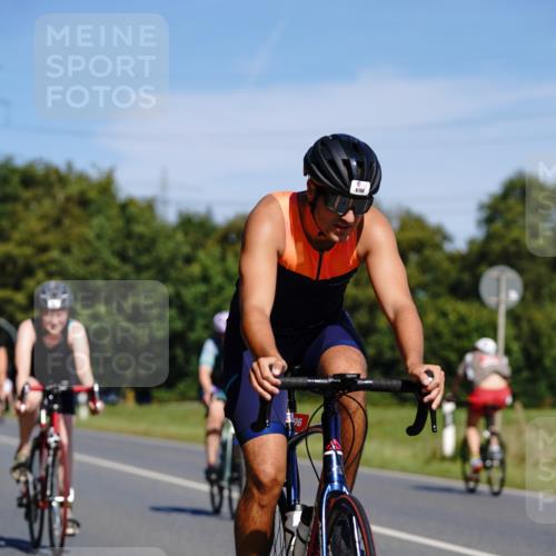 07.09.2025 - 19. Norderstedt Triathlon Michael Burmester http://msf.ph/oto/8835099 07.09.2025 12:28:34 Radfahren 210, 262, 696, 780, 858, 1213, 1214, 1329 meine-sportfotos.de