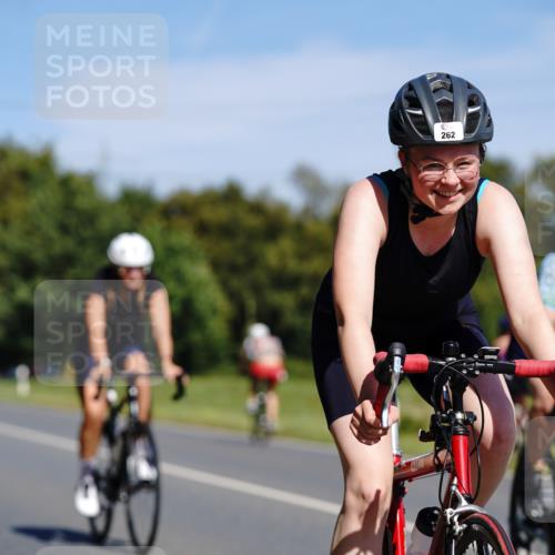 07.09.2025 - 19. Norderstedt Triathlon Michael Burmester http://msf.ph/oto/8835102 07.09.2025 12:28:35 Radfahren 262, 696, 780, 858, 1213, 1214, 1329 meine-sportfotos.de