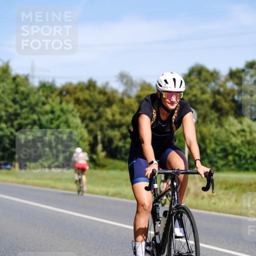 07.09.2025 - 19. Norderstedt Triathlon Michael Burmester http://msf.ph/oto/8835106 07.09.2025 12:28:36 Radfahren 262, 696, 780, 858, 1213, 1214 meine-sportfotos.de