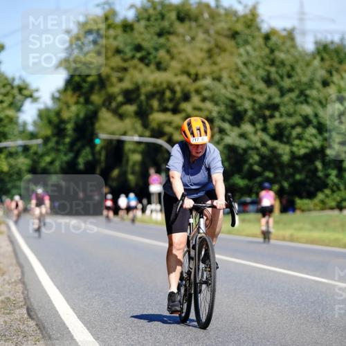 07.09.2025 - 19. Norderstedt Triathlon Michael Burmester http://msf.ph/oto/8835113 07.09.2025 12:28:40 Radfahren 217, 776 meine-sportfotos.de