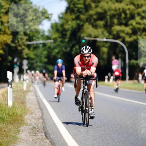 07.09.2025 - 19. Norderstedt Triathlon Michael Burmester http://msf.ph/oto/8835129 07.09.2025 12:29:00 Radfahren 851 meine-sportfotos.de