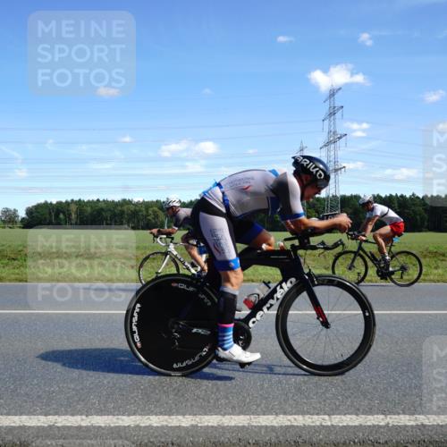 07.09.2025 - 19. Norderstedt Triathlon Michael Burmester http://msf.ph/oto/8835136 07.09.2025 14:04:07 Radfahren 979, 1018, 1456 meine-sportfotos.de