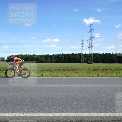 07.09.2025 - 19. Norderstedt Triathlon Michael Burmester http://msf.ph/oto/8835157 07.09.2025 14:04:16 Radfahren 977 meine-sportfotos.de