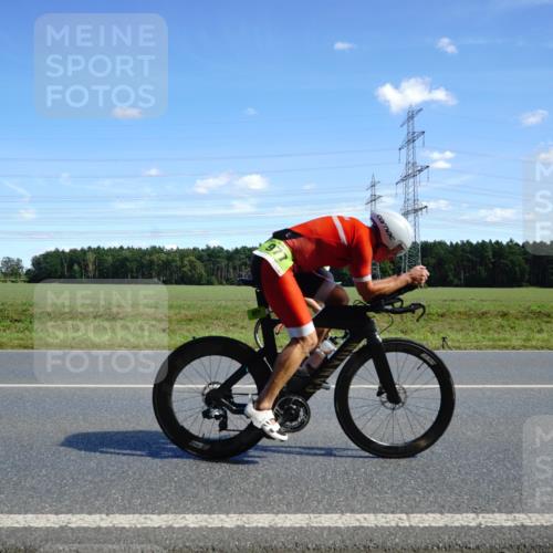 07.09.2025 - 19. Norderstedt Triathlon Michael Burmester http://msf.ph/oto/8835161 07.09.2025 14:04:17 Radfahren 977 meine-sportfotos.de