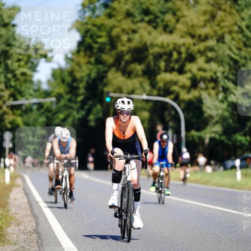 07.09.2025 - 19. Norderstedt Triathlon Michael Burmester http://msf.ph/oto/8835162 07.09.2025 12:29:16 Radfahren 214, 1251 meine-sportfotos.de