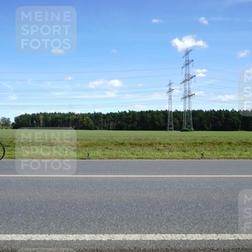 07.09.2025 - 19. Norderstedt Triathlon Michael Burmester http://msf.ph/oto/8835167 07.09.2025 14:04:18 Radfahren 879, 977 meine-sportfotos.de