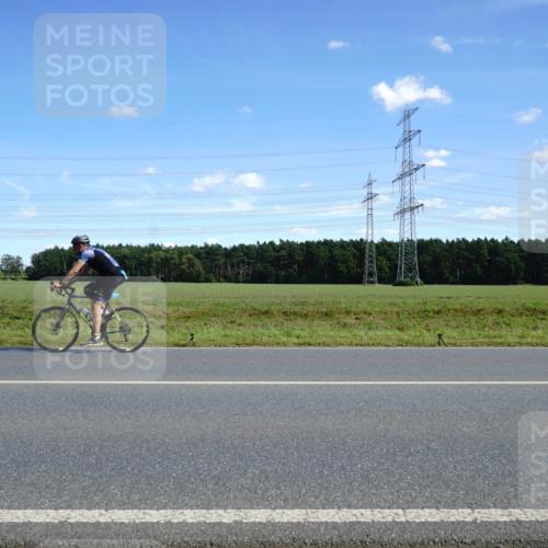 07.09.2025 - 19. Norderstedt Triathlon Michael Burmester http://msf.ph/oto/8835171 07.09.2025 14:04:20 Radfahren 400, 879, 977, 996, 1462 meine-sportfotos.de