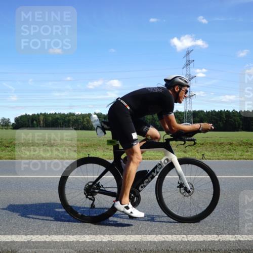 07.09.2025 - 19. Norderstedt Triathlon Michael Burmester http://msf.ph/oto/8835198 07.09.2025 14:04:25 Radfahren 400, 996, 1026, 1462 meine-sportfotos.de