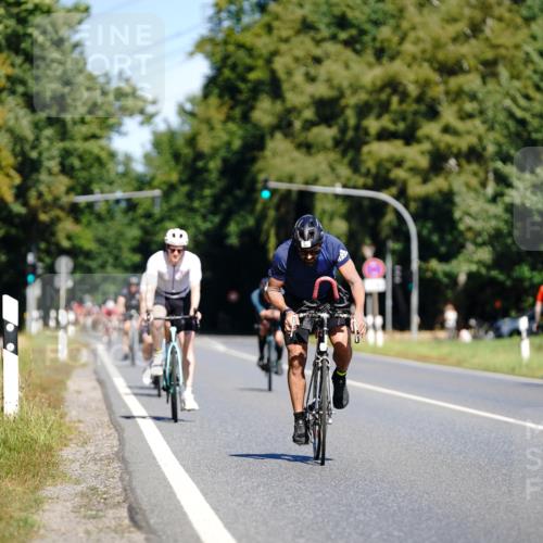 07.09.2025 - 19. Norderstedt Triathlon Michael Burmester http://msf.ph/oto/8835220 07.09.2025 12:29:55 Radfahren 251, 755 meine-sportfotos.de