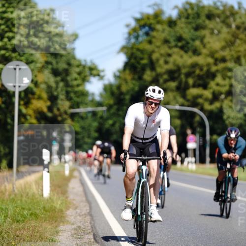 07.09.2025 - 19. Norderstedt Triathlon Michael Burmester http://msf.ph/oto/8835229 07.09.2025 12:29:58 Radfahren 145, 177, 251, 737, 811 meine-sportfotos.de