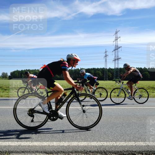 07.09.2025 - 19. Norderstedt Triathlon Michael Burmester http://msf.ph/oto/8835233 07.09.2025 12:00:55 Radfahren 822, 1225 meine-sportfotos.de