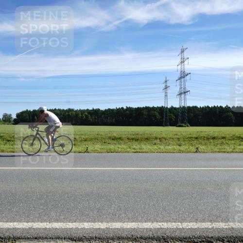 07.09.2025 - 19. Norderstedt Triathlon Michael Burmester http://msf.ph/oto/8835255 07.09.2025 12:00:59 Radfahren 1225, 1327 meine-sportfotos.de