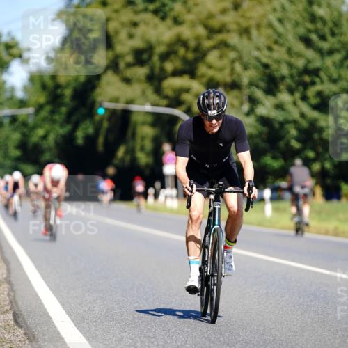07.09.2025 - 19. Norderstedt Triathlon Michael Burmester http://msf.ph/oto/8835258 07.09.2025 12:30:10 Radfahren 295, 1328 meine-sportfotos.de
