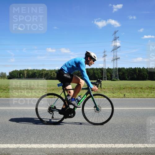 07.09.2025 - 19. Norderstedt Triathlon Michael Burmester http://msf.ph/oto/8835291 07.09.2025 14:05:36 Radfahren 373, 420 meine-sportfotos.de