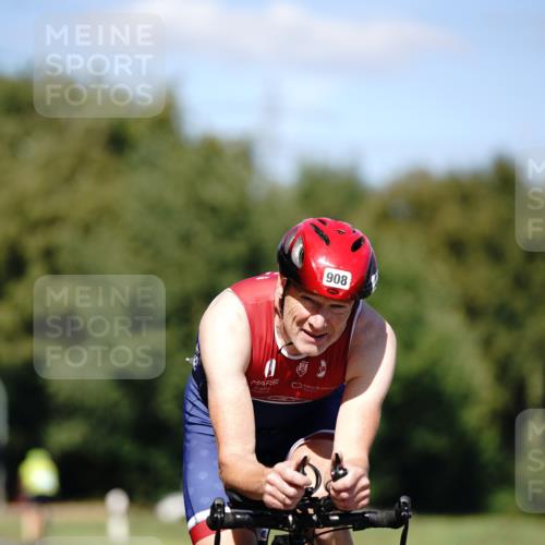07.09.2025 - 19. Norderstedt Triathlon Michael Burmester http://msf.ph/oto/8835337 07.09.2025 13:49:56 Radfahren 908, 1467 meine-sportfotos.de