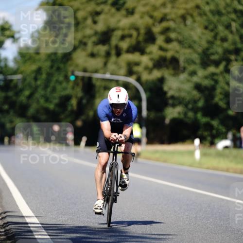07.09.2025 - 19. Norderstedt Triathlon Michael Burmester http://msf.ph/oto/8835347 07.09.2025 13:49:58 Radfahren 908, 1467 meine-sportfotos.de