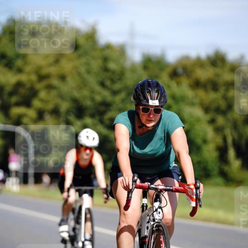 07.09.2025 - 19. Norderstedt Triathlon Michael Burmester http://msf.ph/oto/8835367 07.09.2025 12:31:11 Radfahren 183, 305, 1369, 1374 meine-sportfotos.de