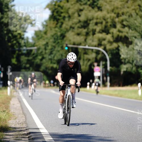 07.09.2025 - 19. Norderstedt Triathlon Michael Burmester http://msf.ph/oto/8835368 07.09.2025 13:50:24 Radfahren 1025 meine-sportfotos.de