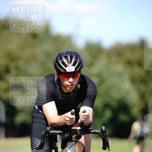 07.09.2025 - 19. Norderstedt Triathlon Michael Burmester http://msf.ph/oto/8835379 07.09.2025 13:50:31 Radfahren 877 meine-sportfotos.de