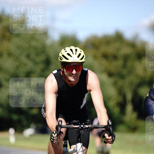 07.09.2025 - 19. Norderstedt Triathlon Michael Burmester http://msf.ph/oto/8835395 07.09.2025 13:50:39 Radfahren 388, 1032, 1471 meine-sportfotos.de