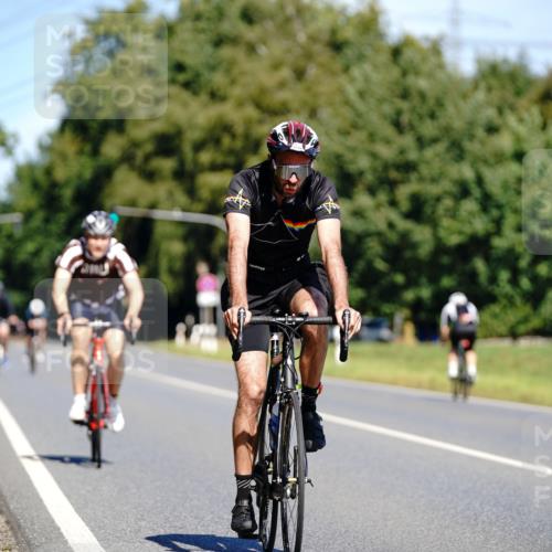 07.09.2025 - 19. Norderstedt Triathlon Michael Burmester http://msf.ph/oto/8835398 07.09.2025 12:31:24 Radfahren 227, 1238, 1311 meine-sportfotos.de