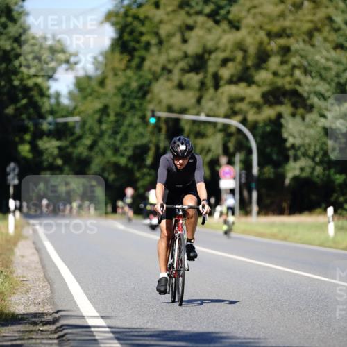 07.09.2025 - 19. Norderstedt Triathlon Michael Burmester http://msf.ph/oto/8835399 07.09.2025 13:50:52 Radfahren 428 meine-sportfotos.de