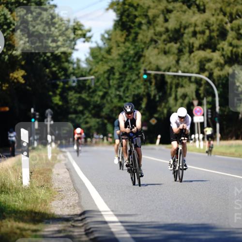 07.09.2025 - 19. Norderstedt Triathlon Michael Burmester http://msf.ph/oto/8835410 07.09.2025 13:51:20 Radfahren 963, 1421 meine-sportfotos.de