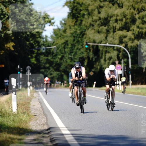 07.09.2025 - 19. Norderstedt Triathlon Michael Burmester http://msf.ph/oto/8835412 07.09.2025 13:51:20 Radfahren 963, 1421 meine-sportfotos.de
