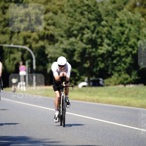 07.09.2025 - 19. Norderstedt Triathlon Michael Burmester http://msf.ph/oto/8835414 07.09.2025 13:51:21 Radfahren 876, 963, 1421 meine-sportfotos.de