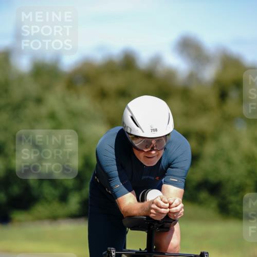 07.09.2025 - 19. Norderstedt Triathlon Michael Burmester http://msf.ph/oto/8835417 07.09.2025 12:31:31 Radfahren 788 meine-sportfotos.de