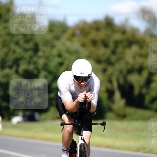 07.09.2025 - 19. Norderstedt Triathlon Michael Burmester http://msf.ph/oto/8835421 07.09.2025 13:51:22 Radfahren 876, 963, 1421 meine-sportfotos.de