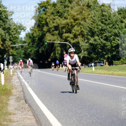 07.09.2025 - 19. Norderstedt Triathlon Michael Burmester http://msf.ph/oto/8835435 07.09.2025 12:31:47 Radfahren 738 meine-sportfotos.de
