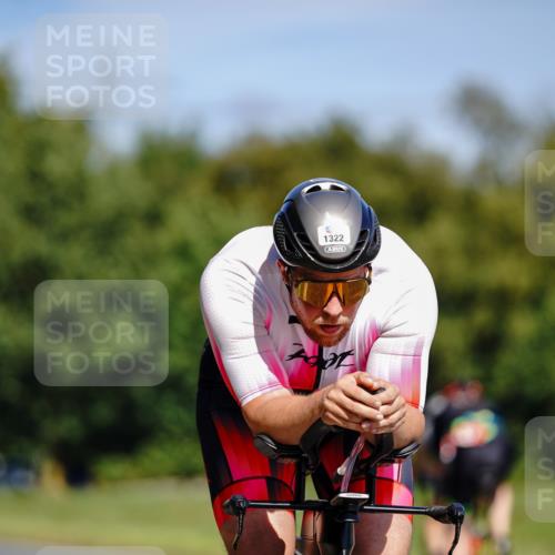 07.09.2025 - 19. Norderstedt Triathlon Michael Burmester http://msf.ph/oto/8835453 07.09.2025 12:31:55 Radfahren 302, 1322, 1339 meine-sportfotos.de
