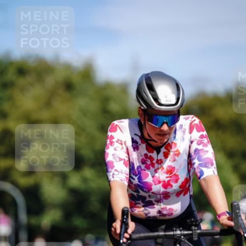 07.09.2025 - 19. Norderstedt Triathlon Michael Burmester http://msf.ph/oto/8835457 07.09.2025 12:31:56 Radfahren 302, 1322, 1339 meine-sportfotos.de