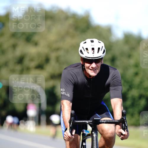 07.09.2025 - 19. Norderstedt Triathlon Michael Burmester http://msf.ph/oto/8835466 07.09.2025 13:51:46 Radfahren 394, 400, 880, 1028 meine-sportfotos.de
