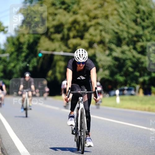 07.09.2025 - 19. Norderstedt Triathlon Michael Burmester http://msf.ph/oto/8835467 07.09.2025 12:32:00 Radfahren 1321, 1339 meine-sportfotos.de