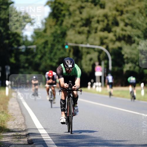 07.09.2025 - 19. Norderstedt Triathlon Michael Burmester http://msf.ph/oto/8835477 07.09.2025 13:51:56 Radfahren 911, 983, 1037 meine-sportfotos.de