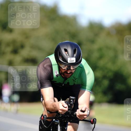 07.09.2025 - 19. Norderstedt Triathlon Michael Burmester http://msf.ph/oto/8835482 07.09.2025 13:51:57 Radfahren 911, 1037 meine-sportfotos.de