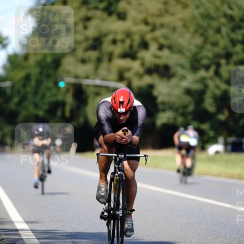 07.09.2025 - 19. Norderstedt Triathlon Michael Burmester http://msf.ph/oto/8835487 07.09.2025 13:51:59 Radfahren 911, 965, 1037 meine-sportfotos.de